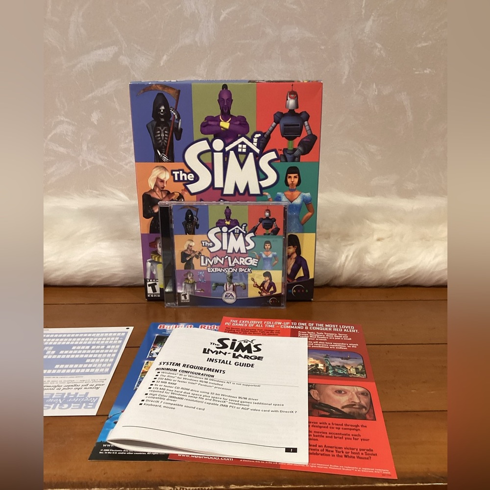 The SIMS Livin’ Large‎ Expansion Pack CD-ROM
